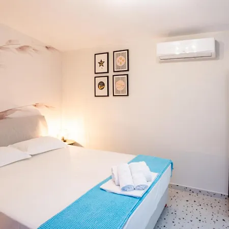 Hara W Heated Pool *