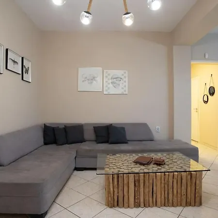 Hara W Heated Pool فيلة نيا إيراكليا