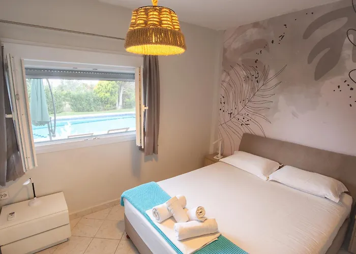 Hara W Heated Pool Villa