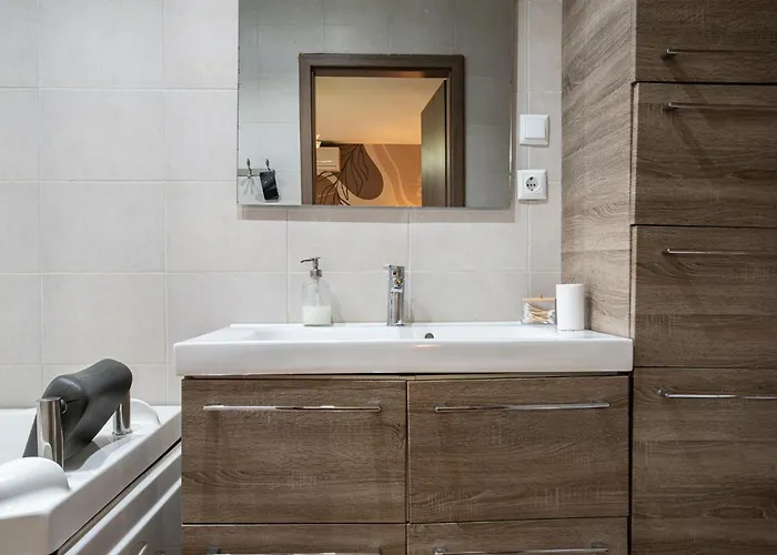 Villa Hara W Heated Pool Nea Iraklia