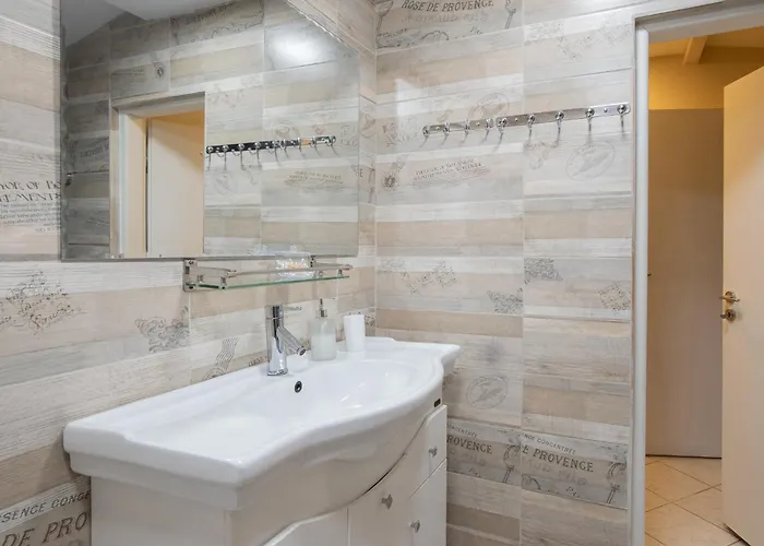 Villa Hara W Heated Pool Nea Iraklia