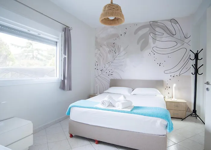 Hara W Heated Pool *