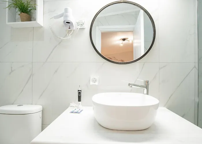 Hara W Heated Pool Nea Iraklia