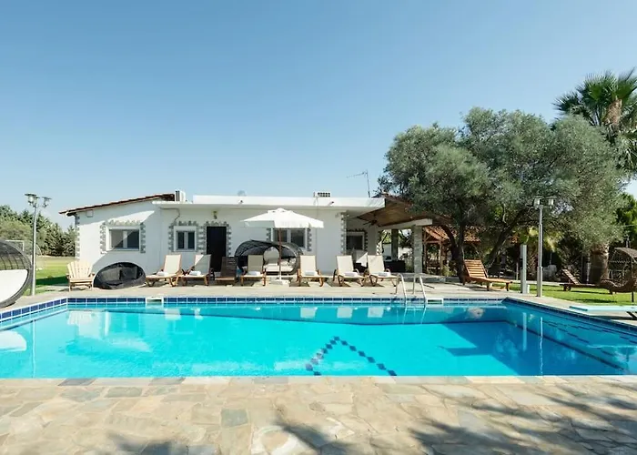 Villa Hara W Heated Pool