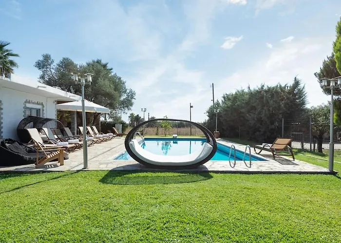 Hara W Heated Pool * Nea Iraklia