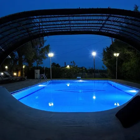 Hara W Heated Pool Вилла Неа-Ираклия