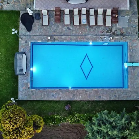 Hara W Heated Pool Неа-Ираклия