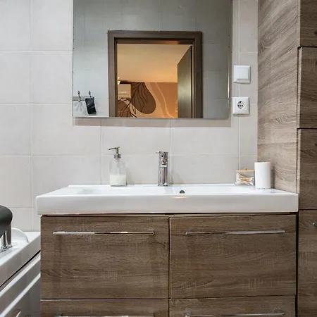 Вилла Hara W Heated Pool Неа-Ираклия