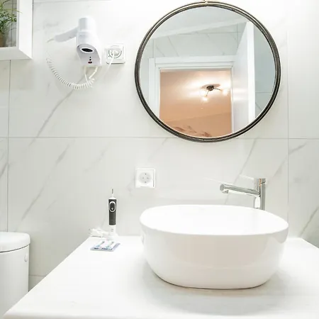 Hara W Heated Pool Неа-Ираклия