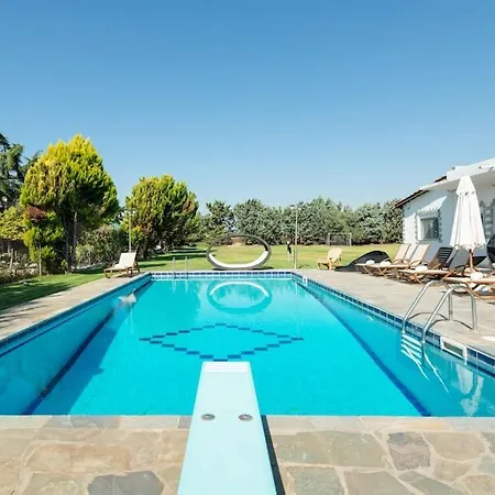 Hara W Heated Pool